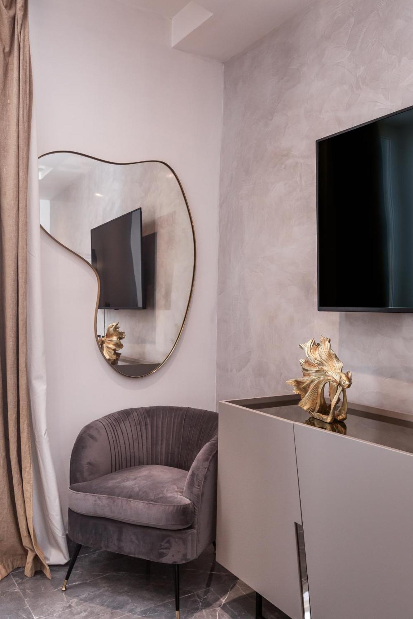Daphne Suites Rome Bagian luar foto